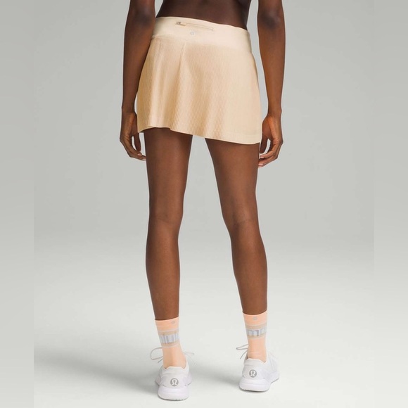 NWT Lululemon Pleat to Street Mid-Rise Skirt - Picture 3 of 13